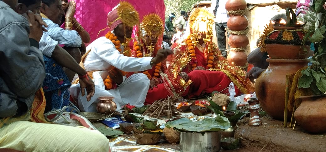 Chandu marries two women in same mandap with pomp in bastar