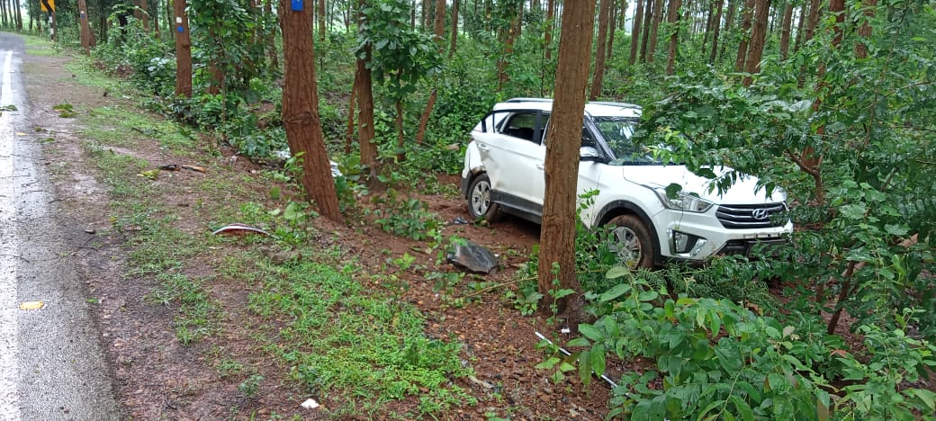 Road accident in Bastar Chitrakot