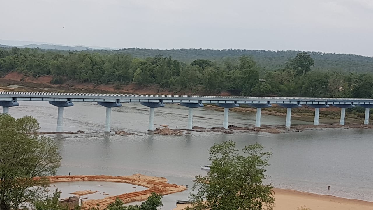 construction of four new bridges on Indravati river in Bastar