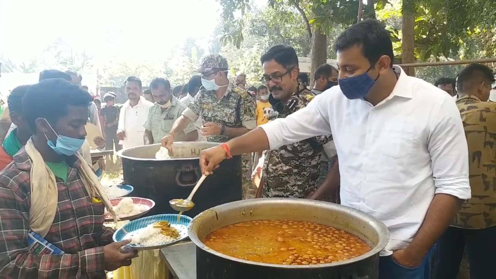 unique-initiative-of-bastar-administration-and-police-organized-civic-action-program-in-naxal-affected-tiriya-village