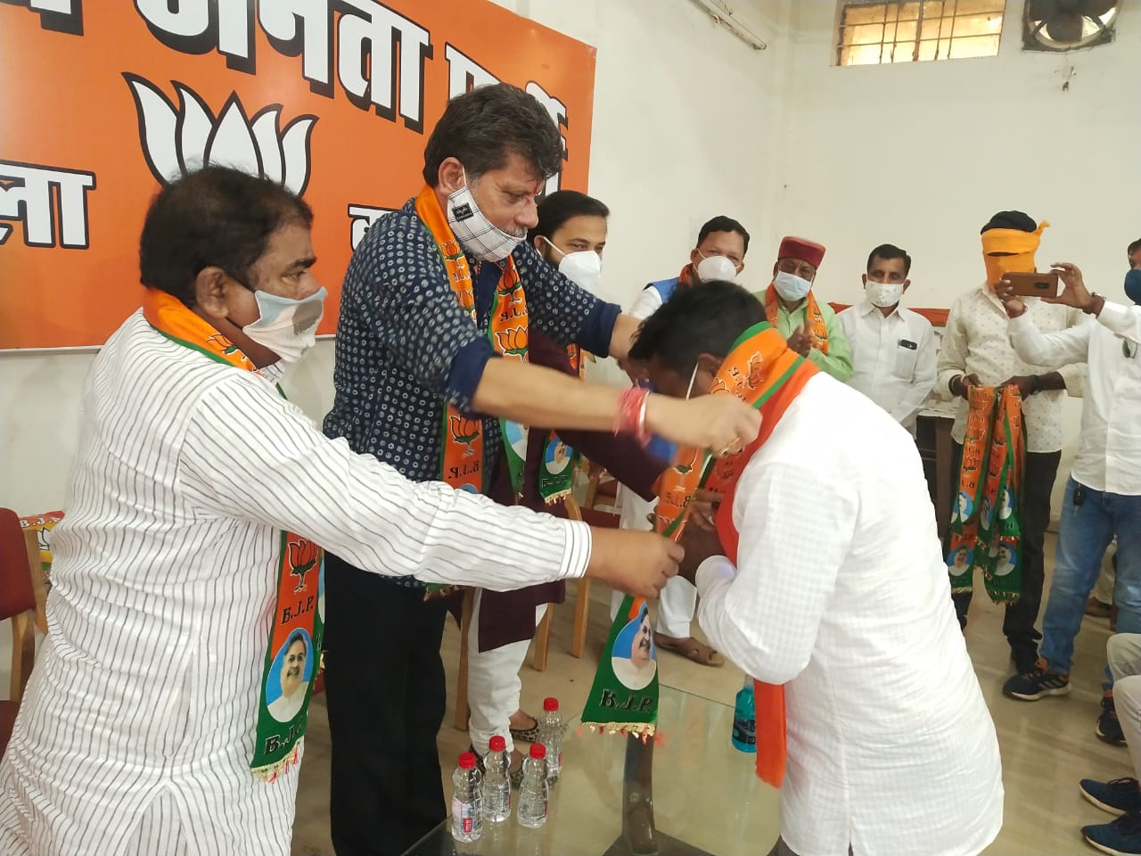 150 new members join BJP in bastar