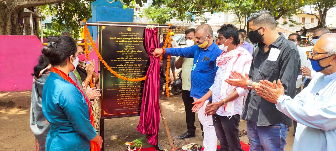 Multi storey parking work started in Itwari Bazar of Jagdalpur