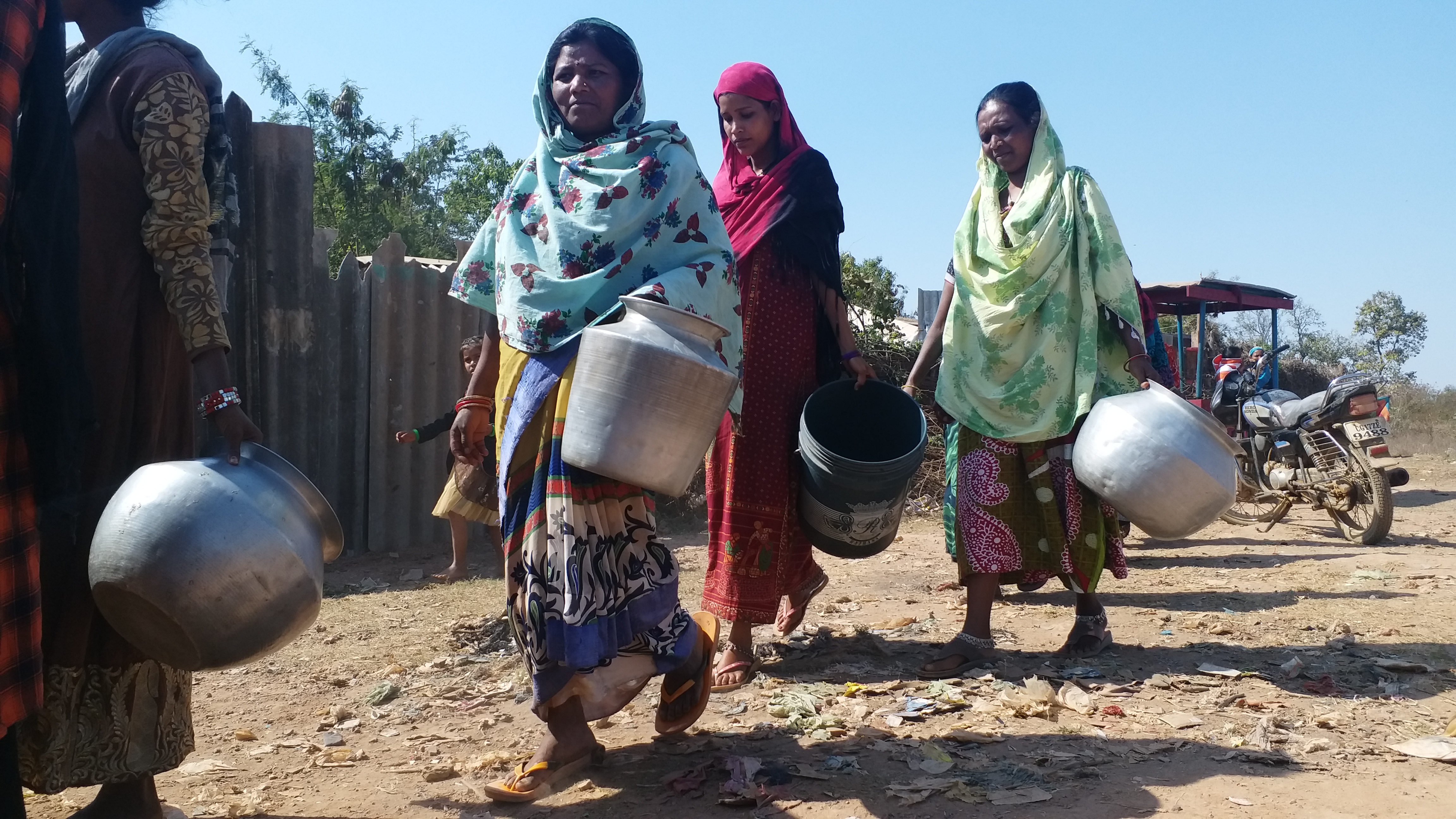 People are facing water problem in many wards of Jagdalpur