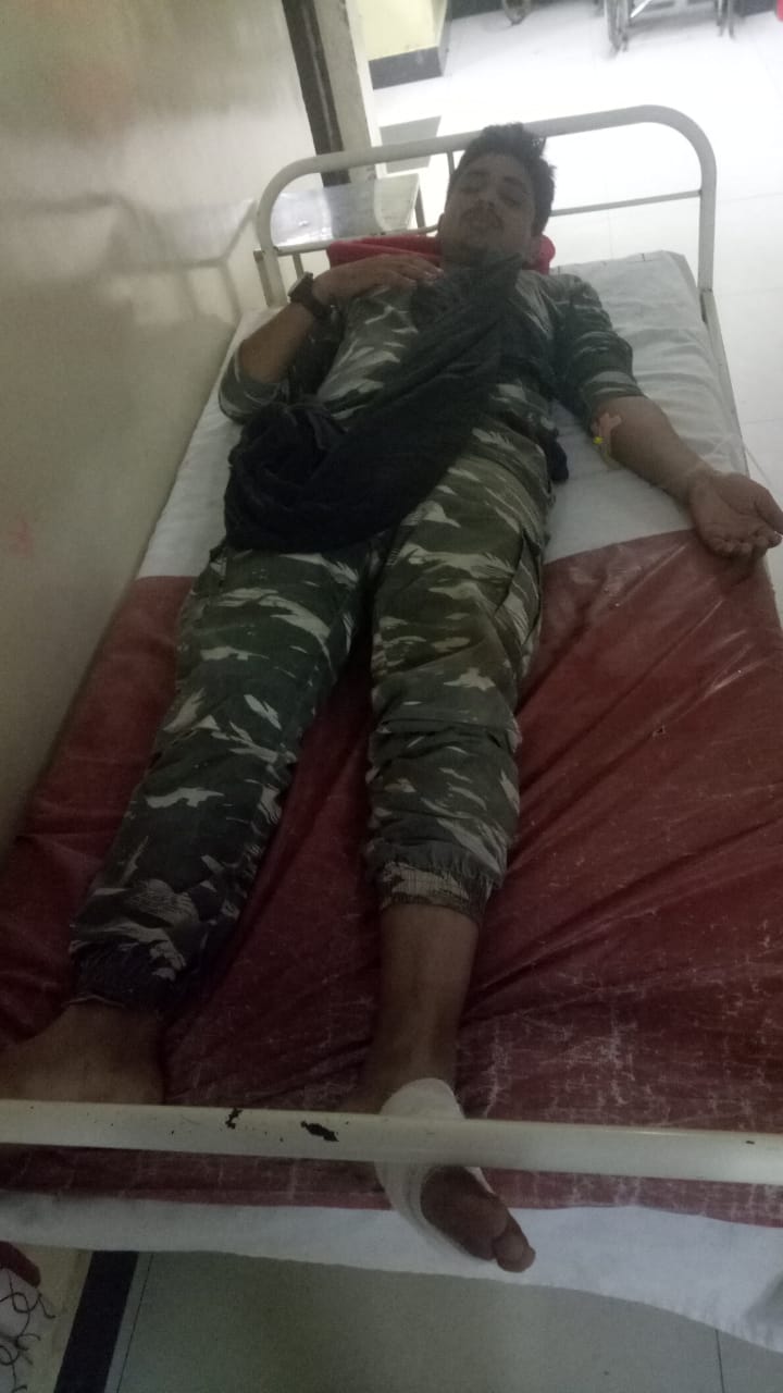 CRPF 111 Battalion jawan injured during foot search in spice hole in dantewada