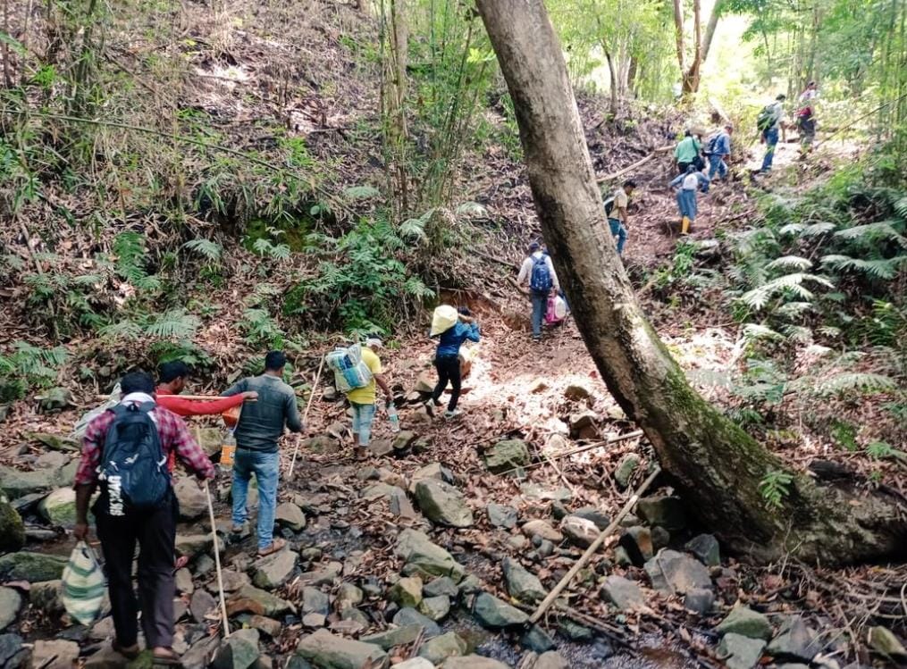 No road to reach Marjum village