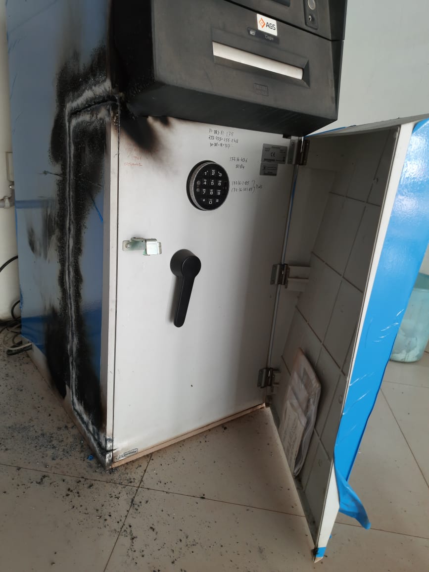 Attempted theft by cutting ATM machine in durg