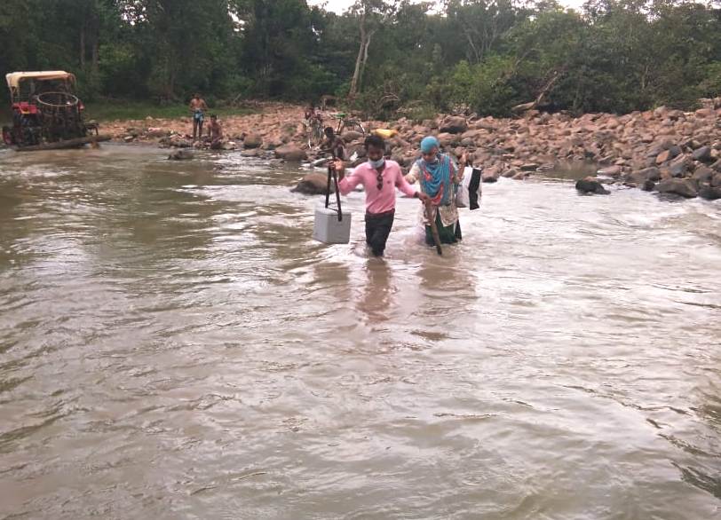 health-department-team-walked-5-kilometers-to-check-health