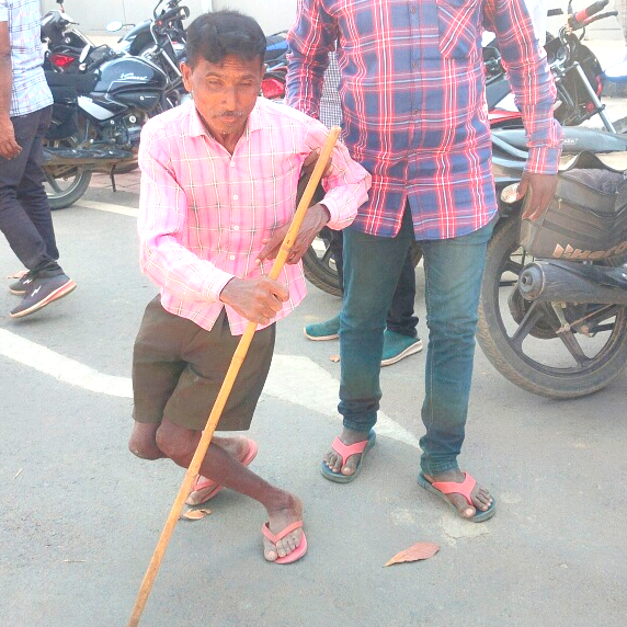 divyang-reached-collectorate-to-complain-after-motorized-tricycle-was-damaged In gariaband