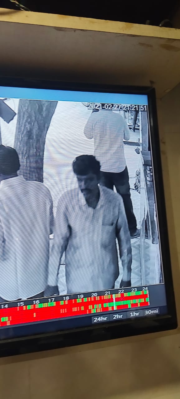 police release photos of kidnapper who kidnapped child from tirupati temple