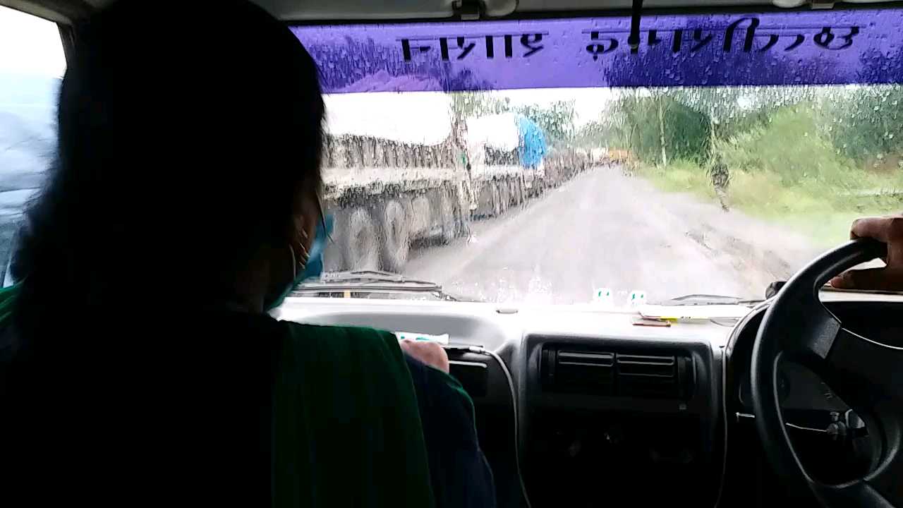 Bridge connecting Janjgir-Bilaspur broken due to flood  in Liladhar River