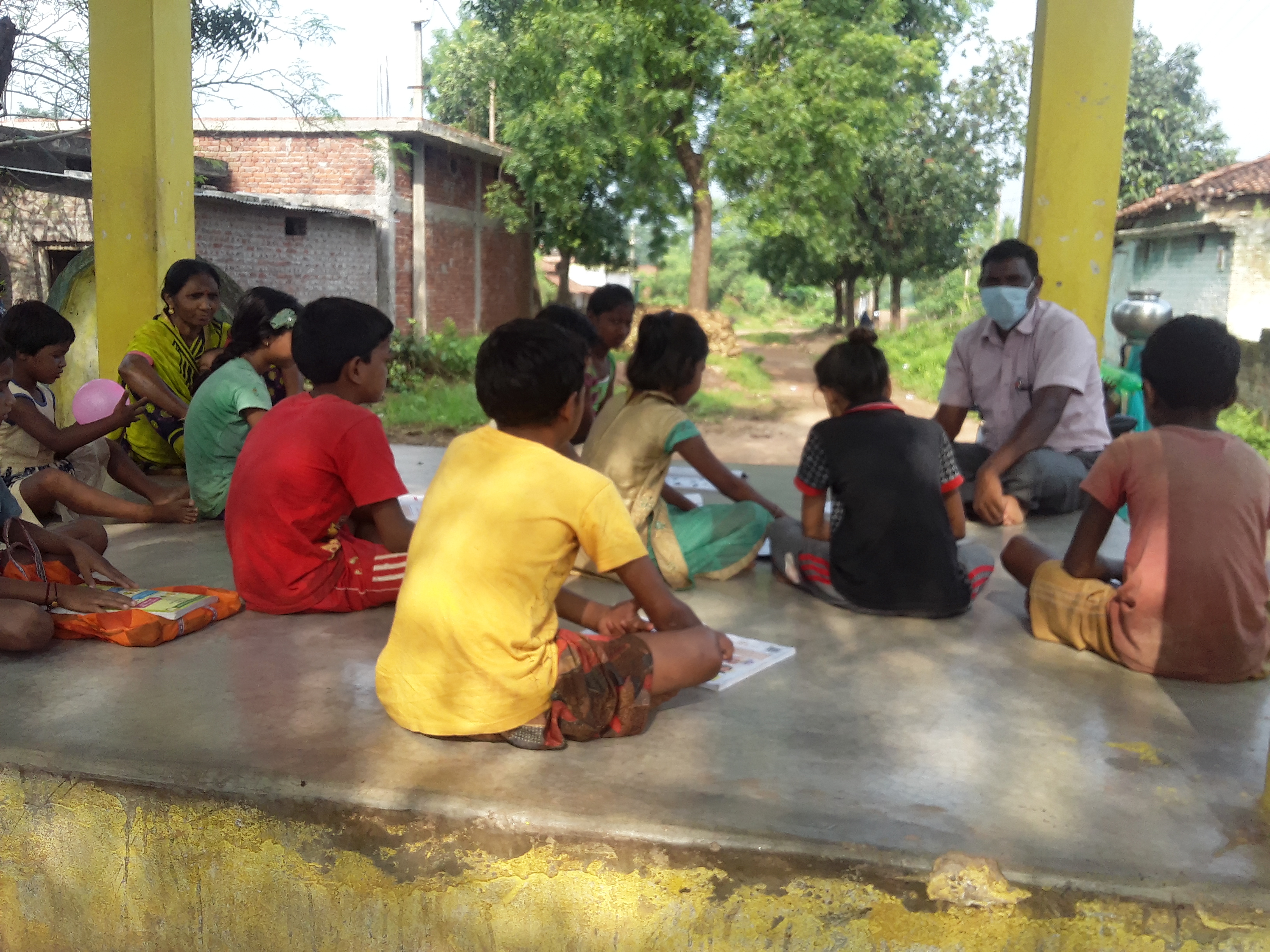 studying in janjgir champa by applying mohalla class under padhai tunhar duar