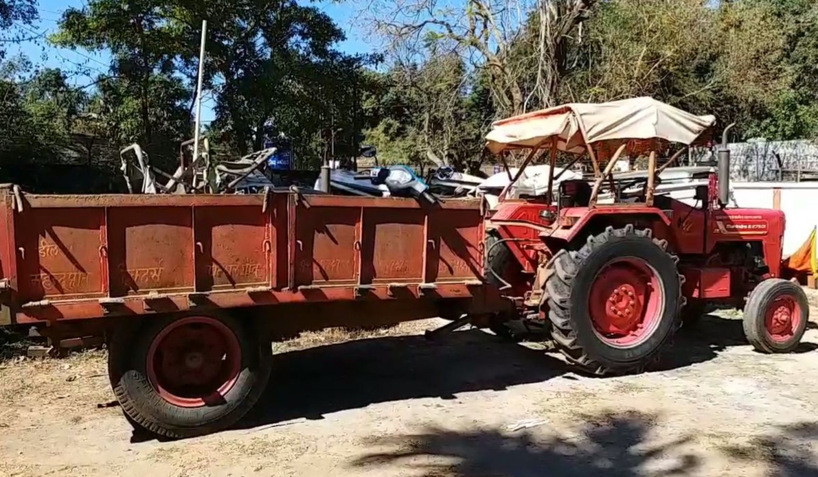 Two girls seriously injured after hit by tractor in jashpur