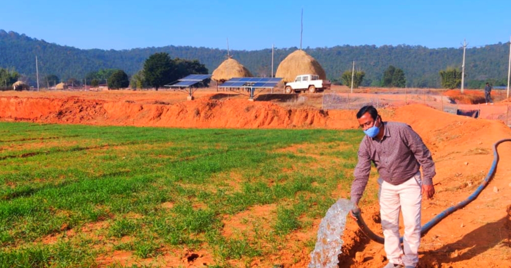 Farmers become self sufficient by installing solar pumps under Solar Sujala scheme in jashpur