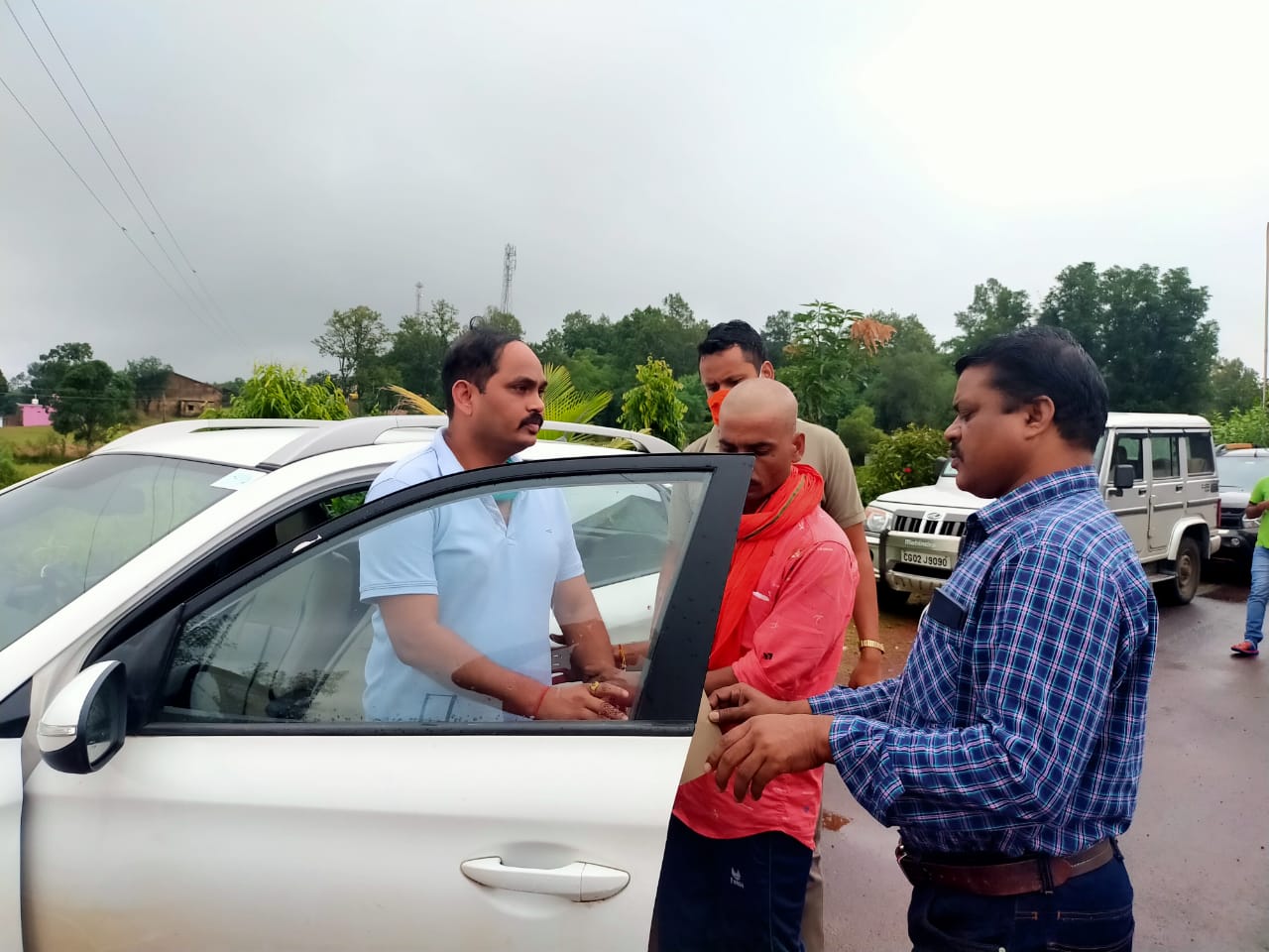 anti-corruption-bureau-took-action-taking-bribe-of-50-thousand-rupees-in-jashpur