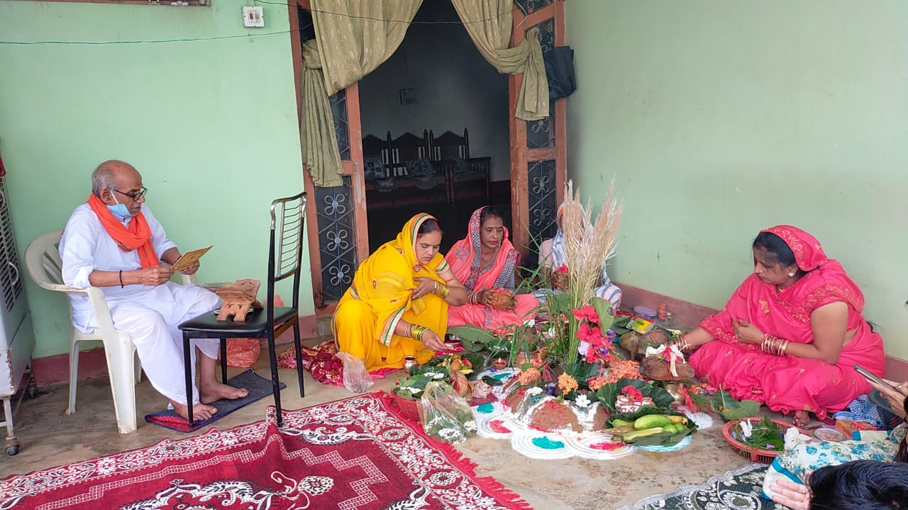 Women worshiped Halshasthi Mata for their sons in jashpur