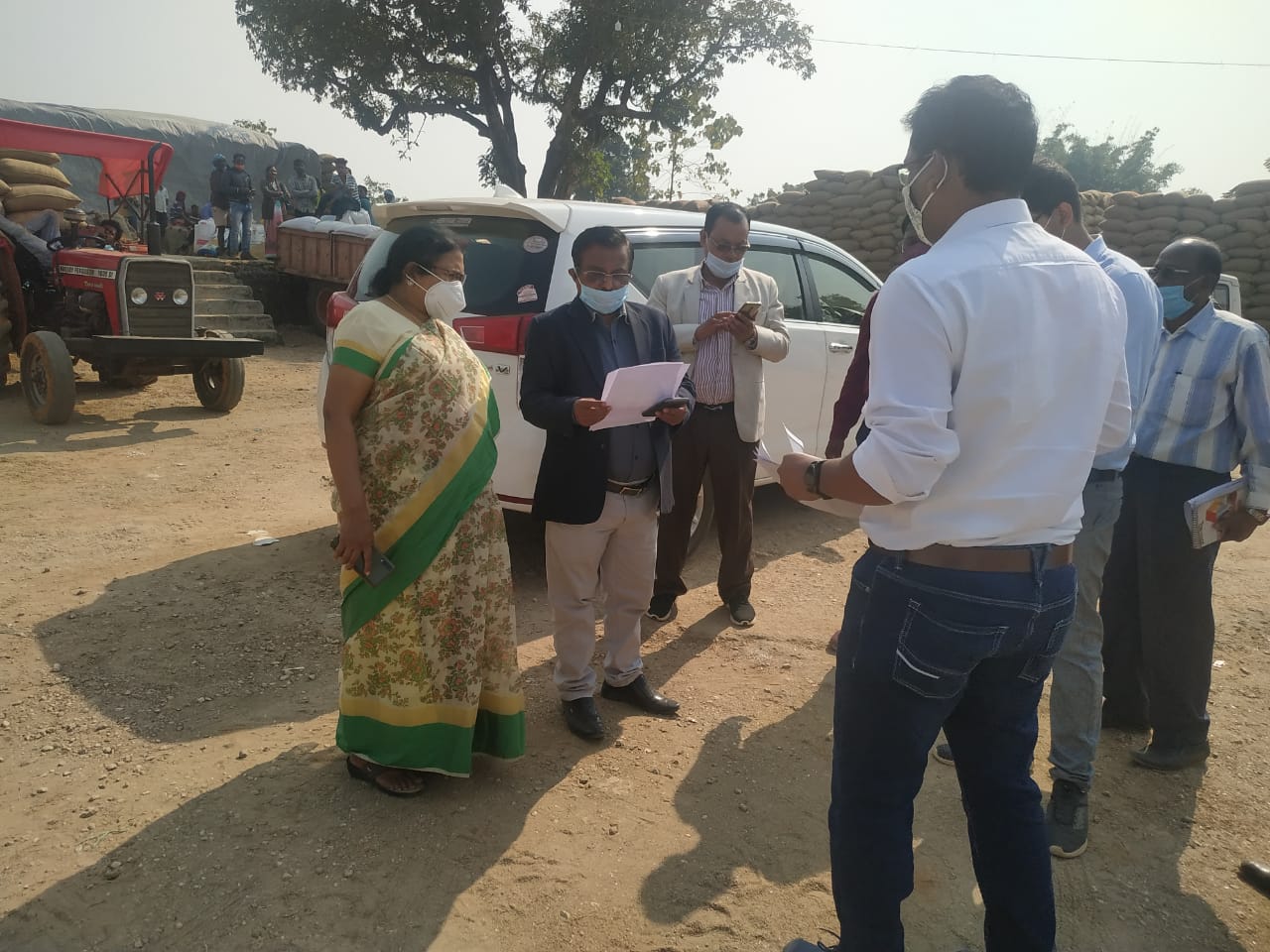 Geneviva Kindo inspected paddy procurement centers