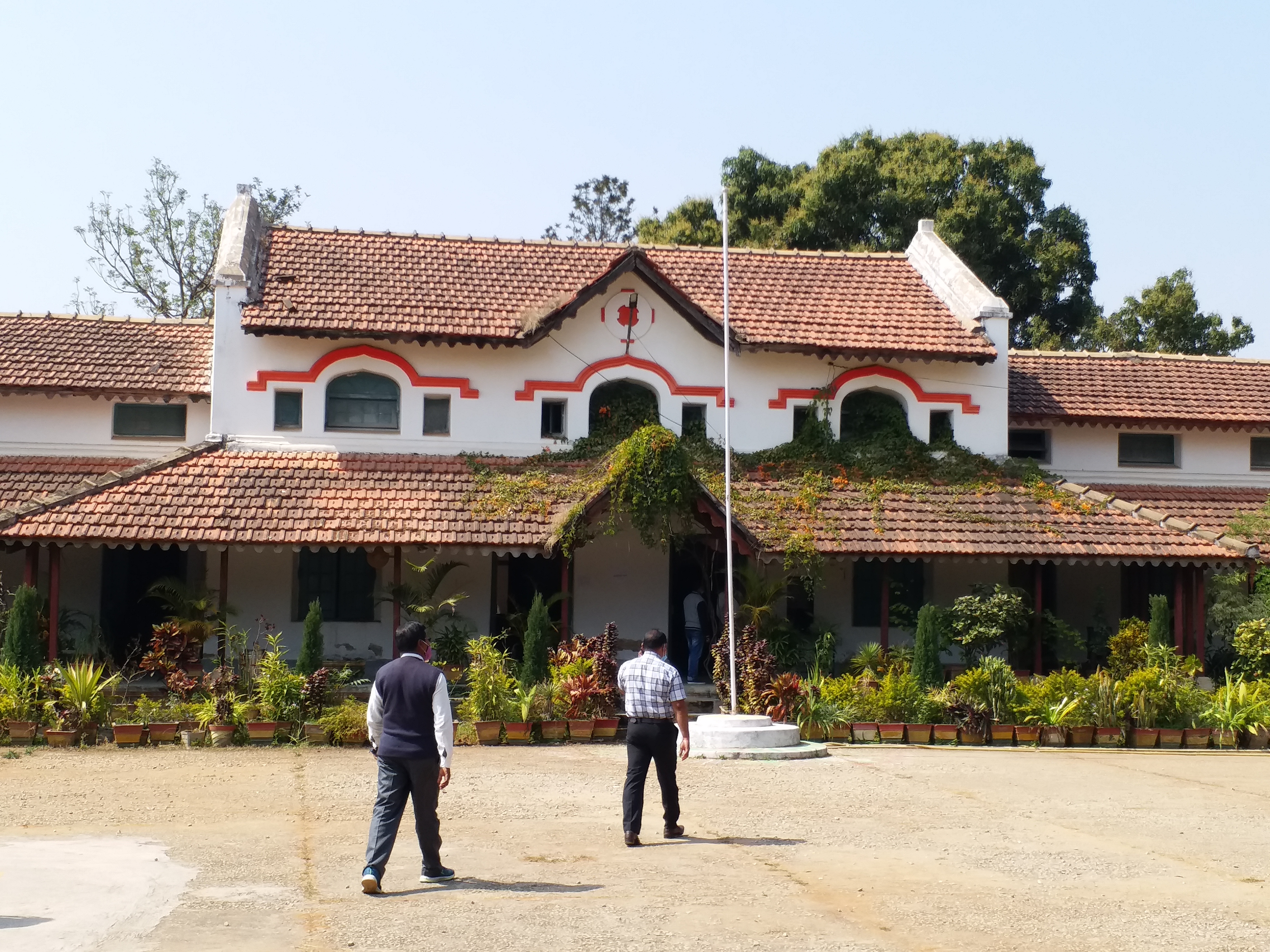 schools are open in jashpur