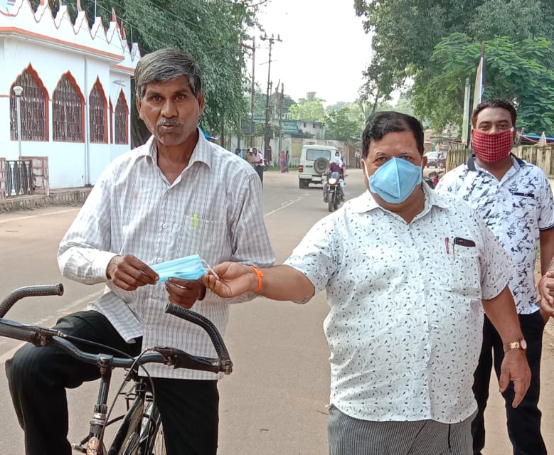 chhattisgarh-school-teachers-association-celebrated-civilian-day-in-jashpur