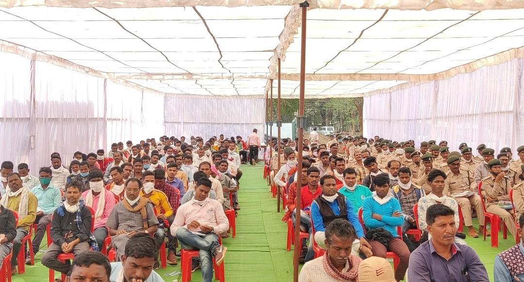 Tendupatta collection training program organized keshakaal FOREST AREA OF KONDAGAON