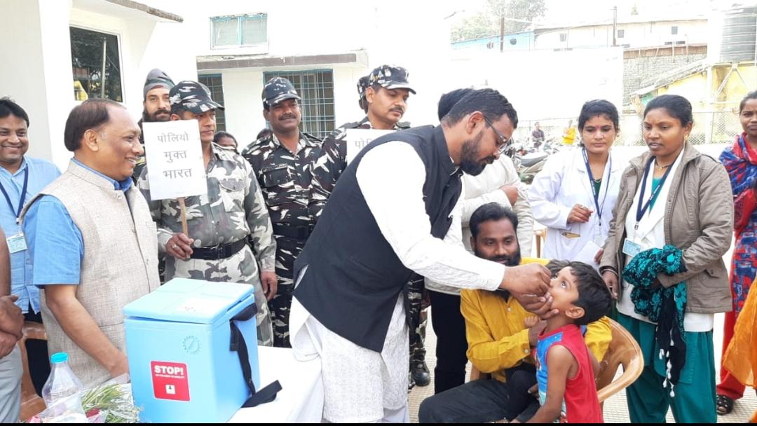 केशकाल में बच्चों को पिलाई गई 'दो बूंद जिंदगी की'