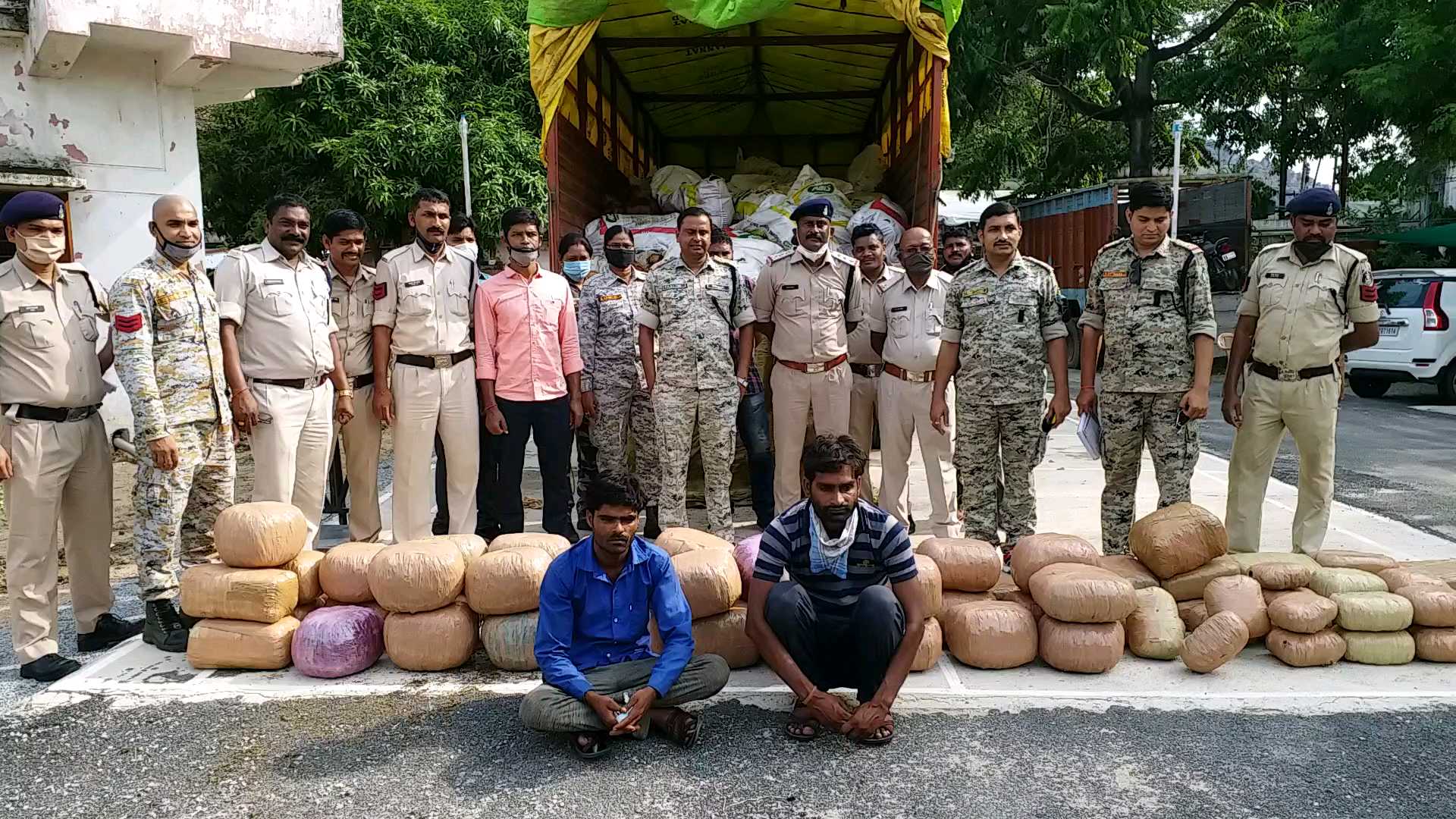 2 accused arrested for illegal transportation of hemp in Kanker