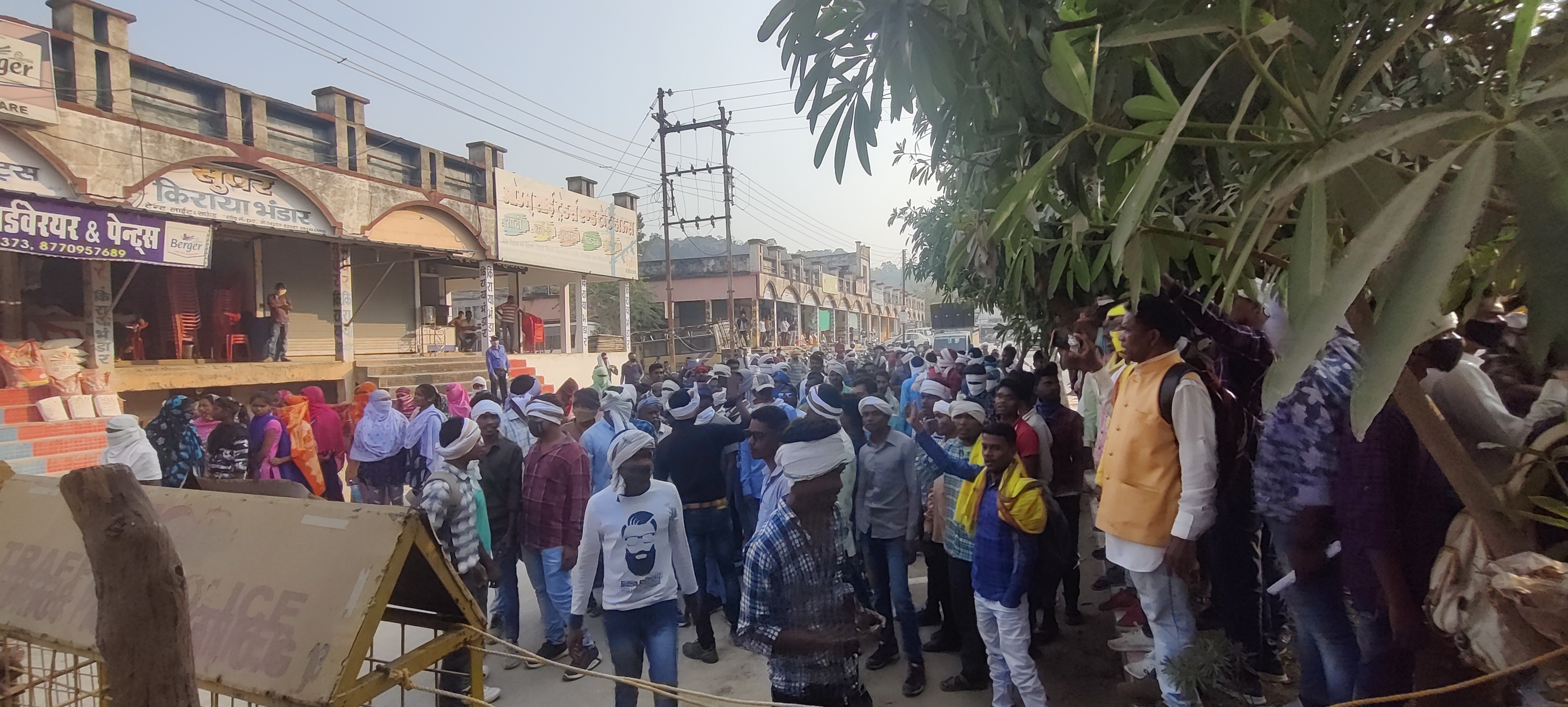 Tribals demonstrated in Kanker