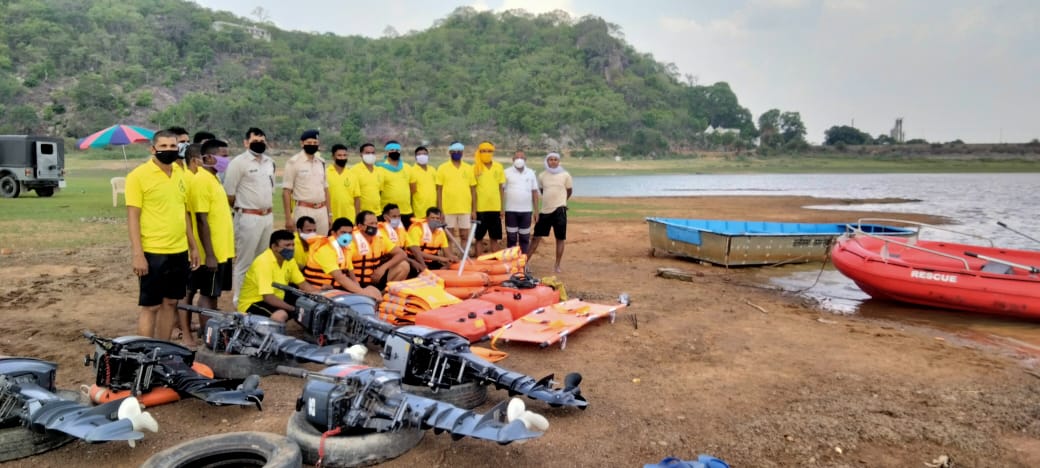 Flood rescue team doing mock drill in the dam