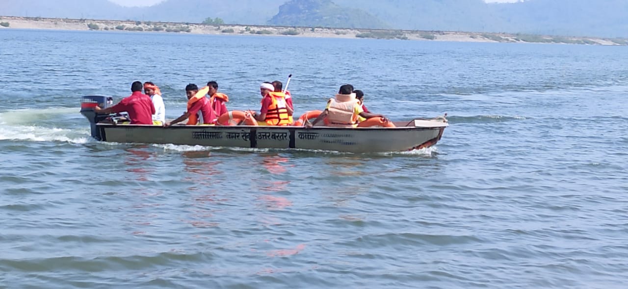 Flood rescue team doing mock drill in the dam