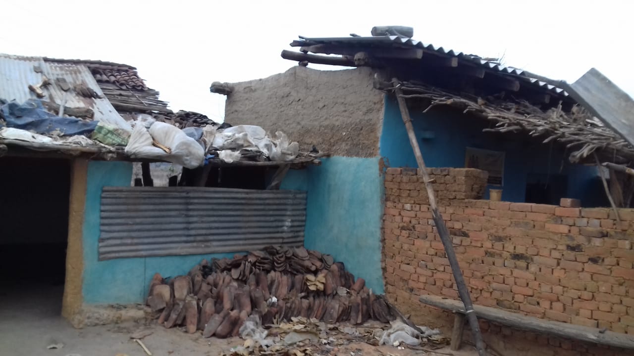 Houses damaged due to storm in Koriya