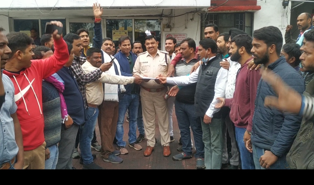 Coal transporters in Korba submitted memorandum to collector