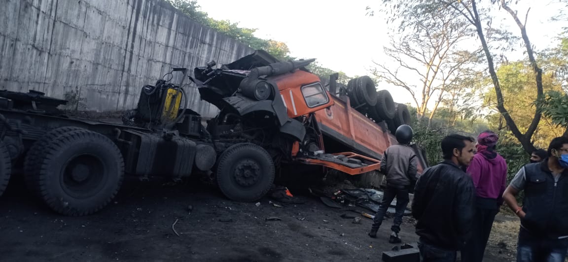 Driver seriously injured as trailer falls over bridge in korba