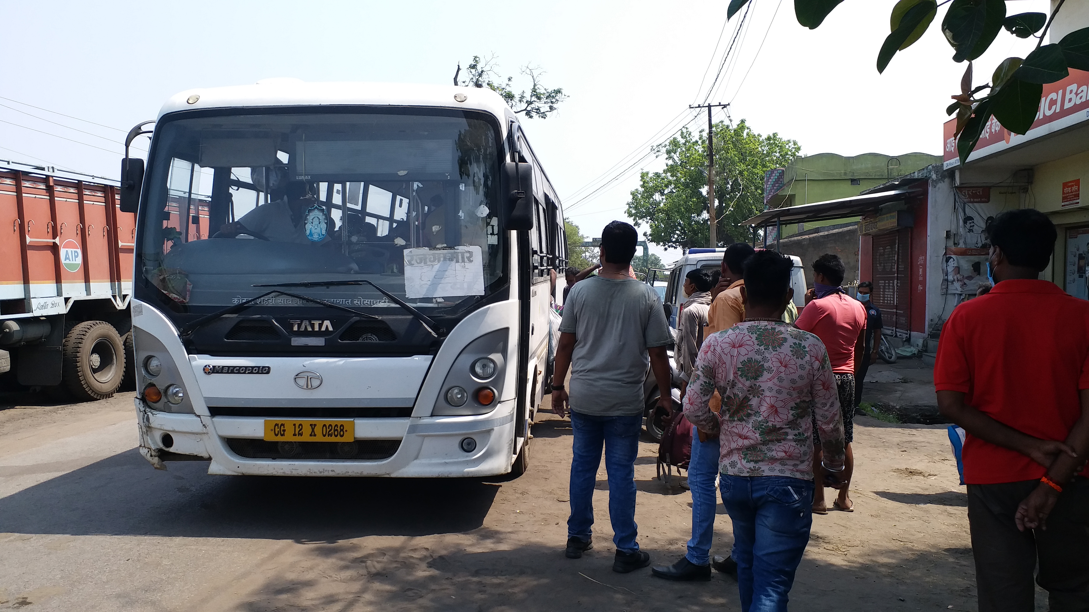 Workers being transported in freight vehicles in korba