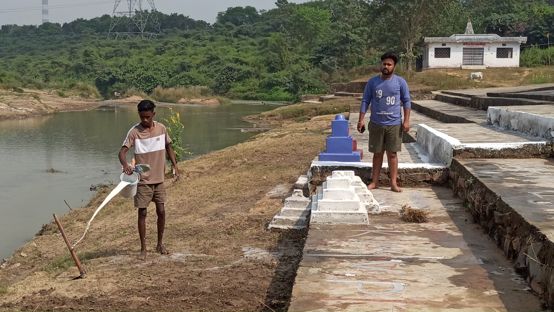 People including Chhath Ghats completed preparations to offer arghya to Sun in korba