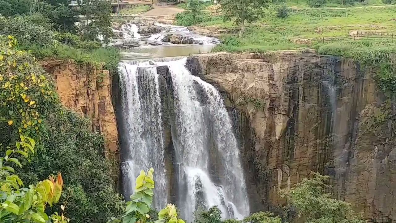 kendai-waterfall-of-korba