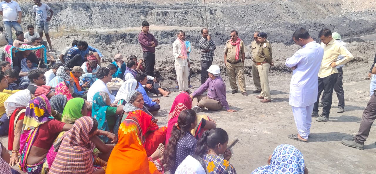 Villagers protest at Gevra coal mine of korba