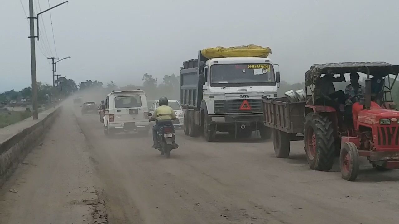 Roads being built on the already built road in Korba