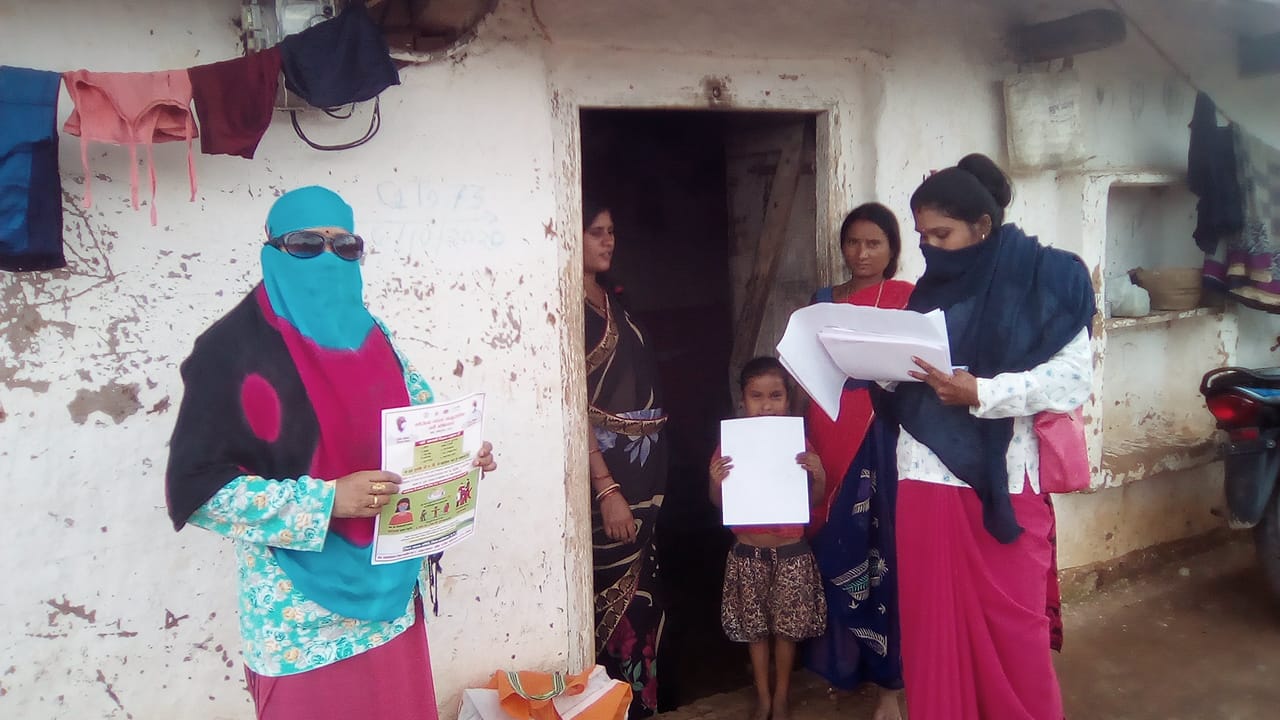 health department survey team conducting door-to-door health check-up in kawardha