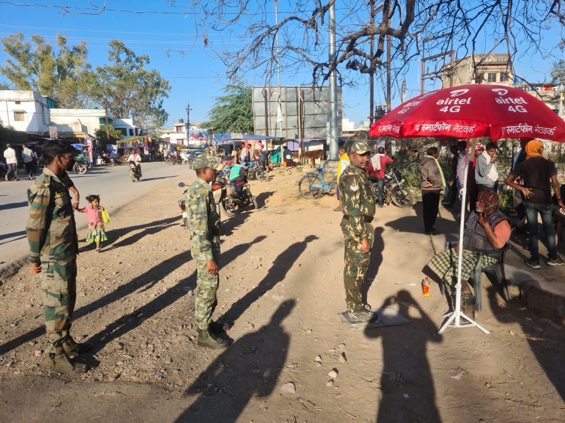 kawrdha police helped Destitute in kawrdha