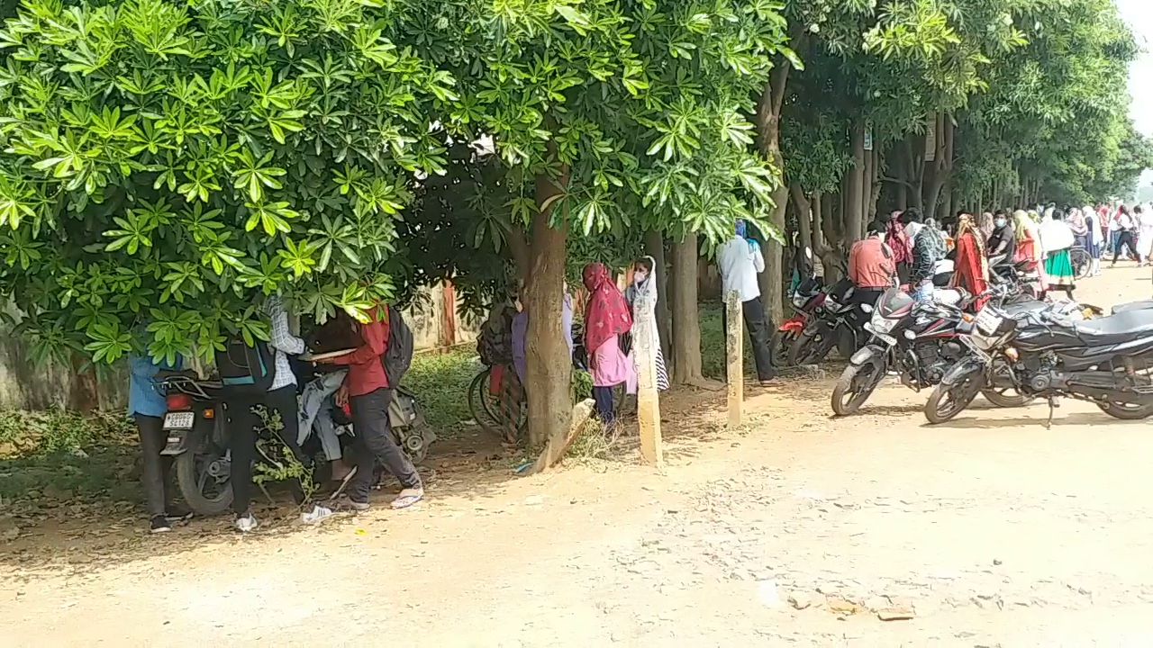 students reaching college to submit answer sheet after exam in mahasamund