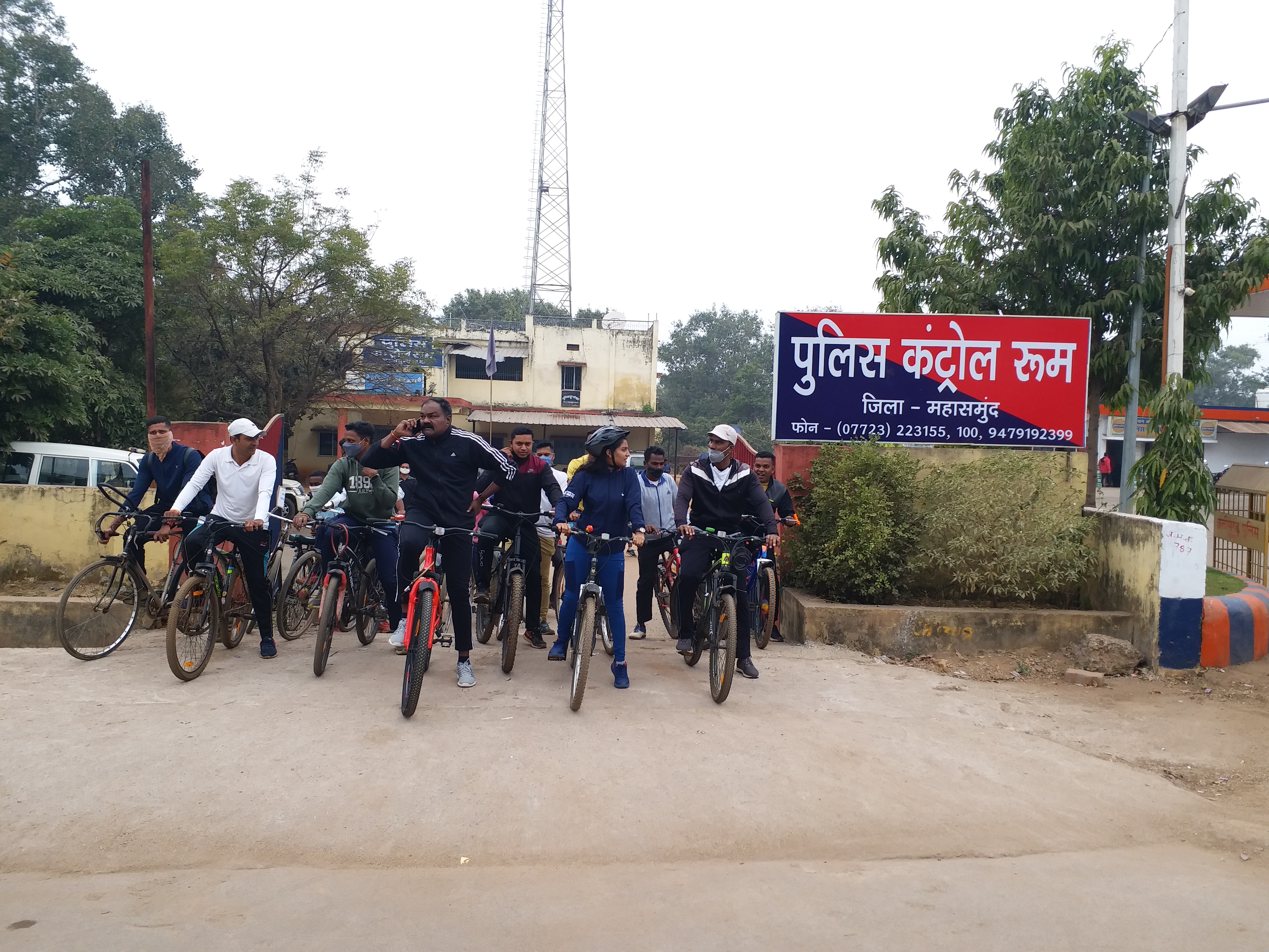 SP gave out cycle tour informed about cyber crime in every village