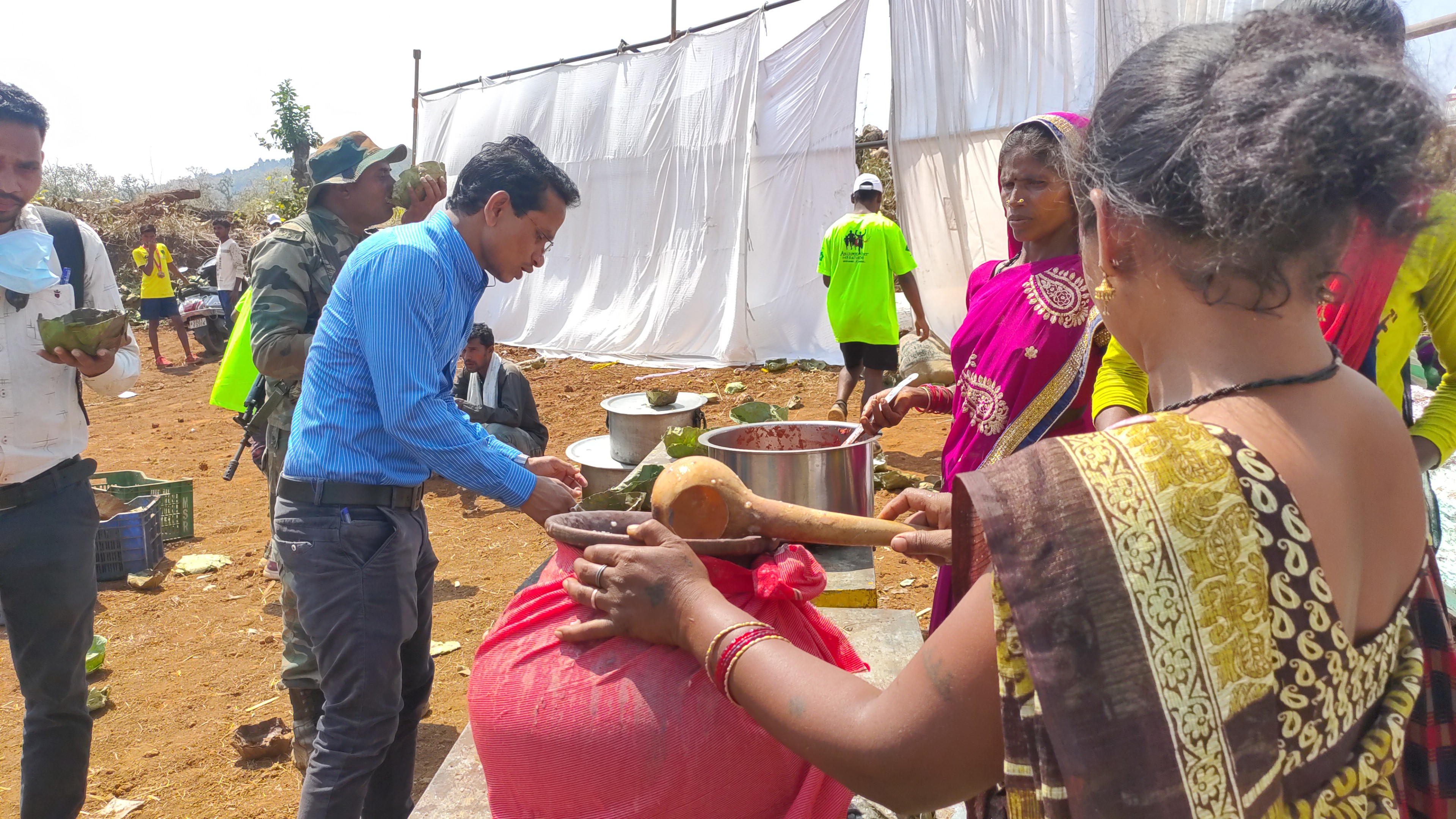 Runners tasted Madia Page and Chapada Chutney in the Abujhmad peace Half Marathon In Narayanpur