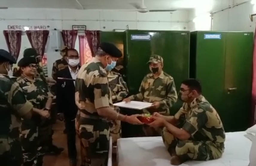 soldiers donated blood