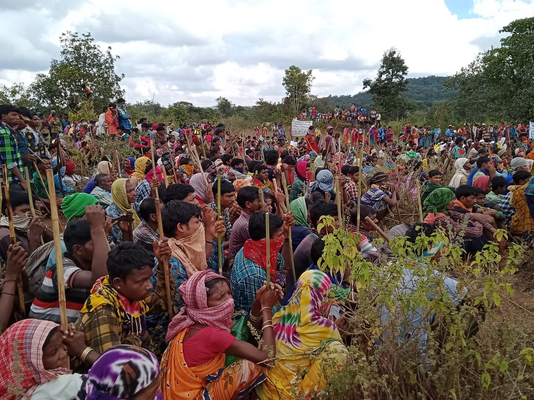 5 thousand villagers of Abujhmad say life threat from naxalites and force in narayanpur