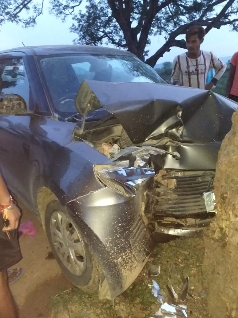 one mam died and 3 injured in road accident in kawardha