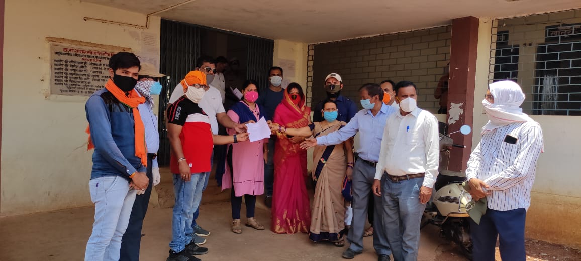 Sakal Hindu Samaj submitted memorandum to Dongargaon Tehsildar in protest against violence in Bengal