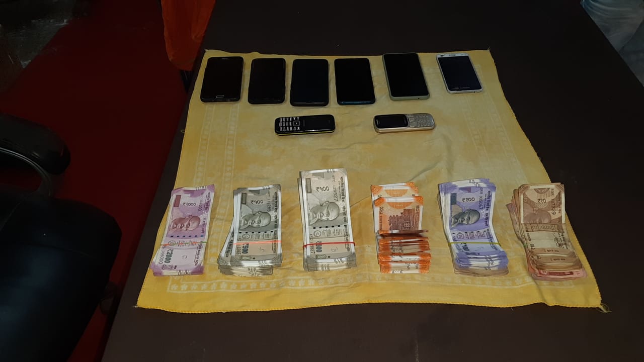 8 accused arrested for gambling during the lockdown in Rajnandgaon