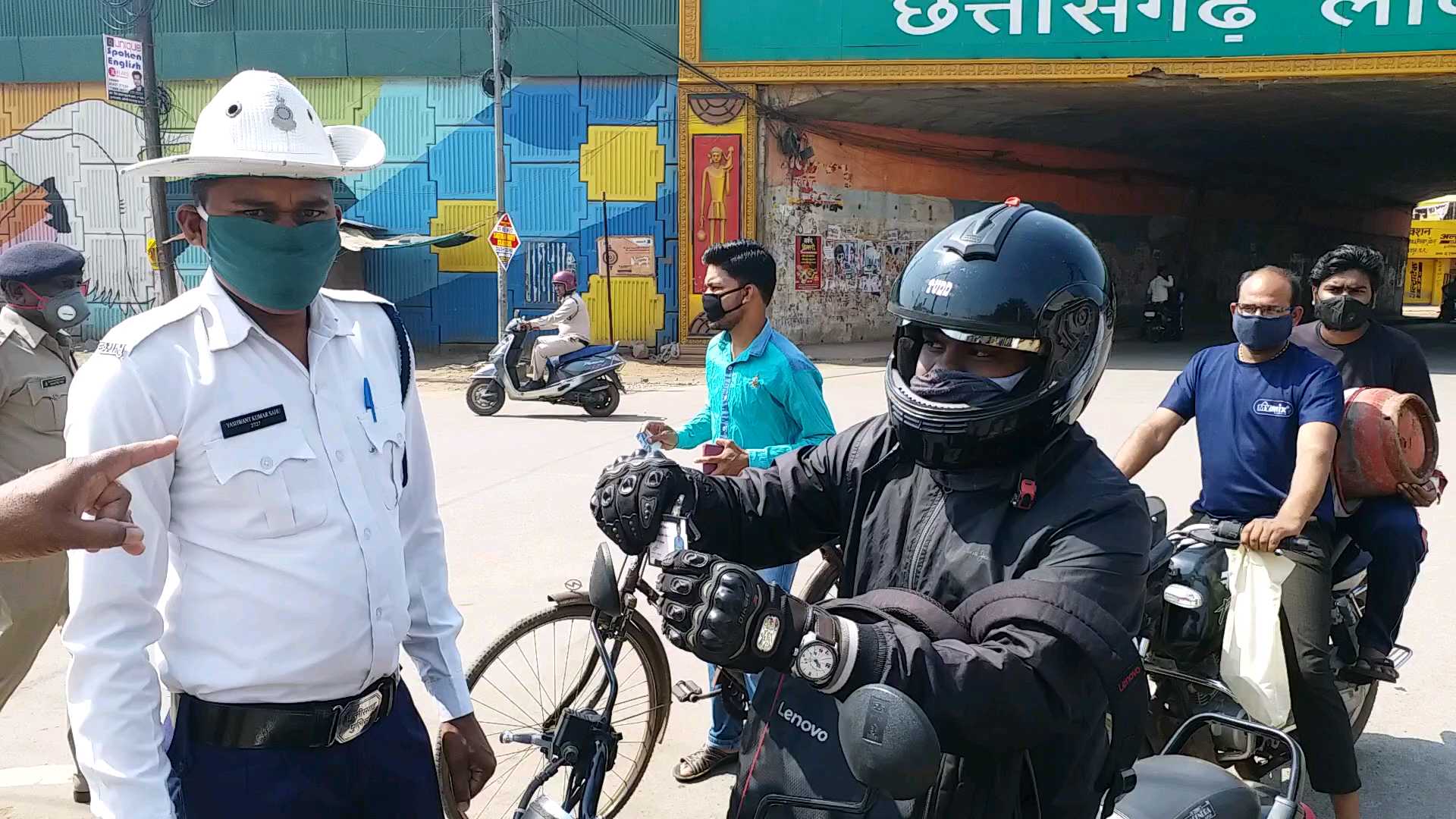 राजधानी में पुलिस हुई सख्त