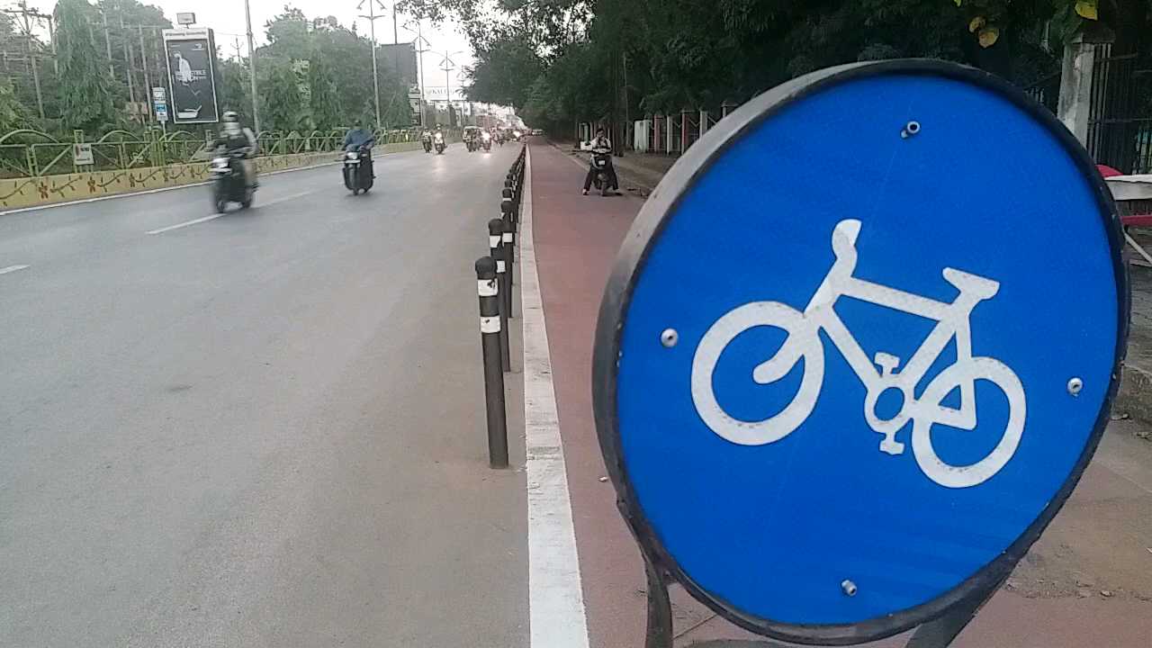 Raipur Mayor Aijaz Dhebar gave a statement regarding cycle track