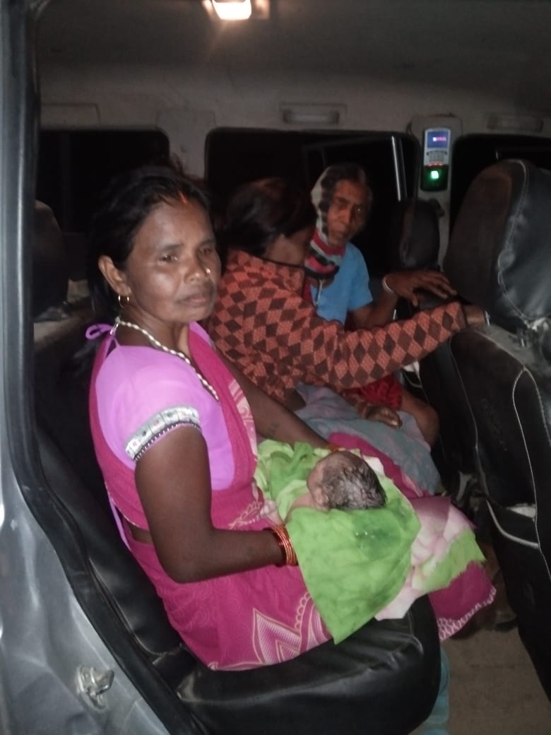 Pregnant women are being delivered from dial 112 in raipur