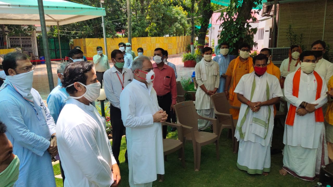 priests expressed gratitude to cm bhupesh baghel